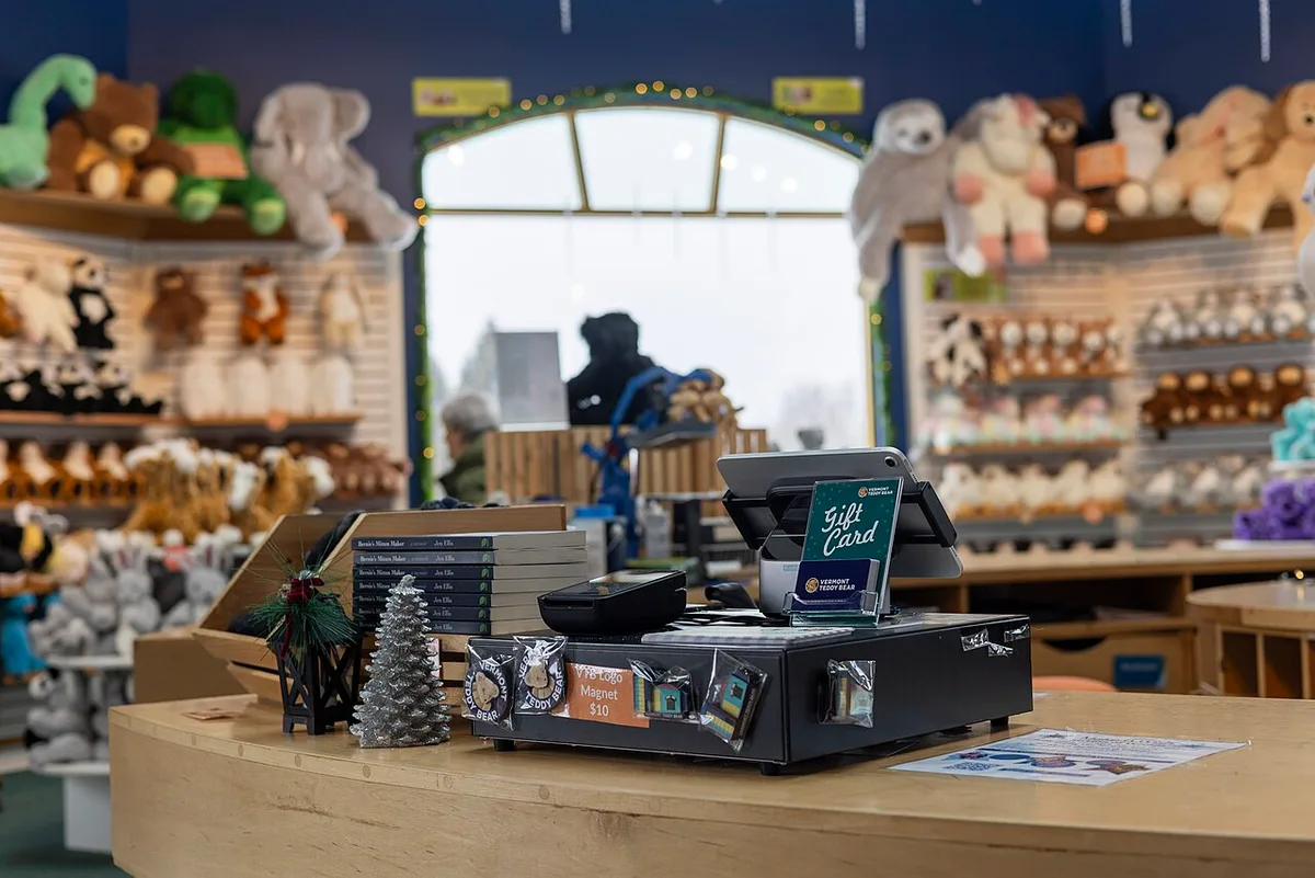 in-store return counter